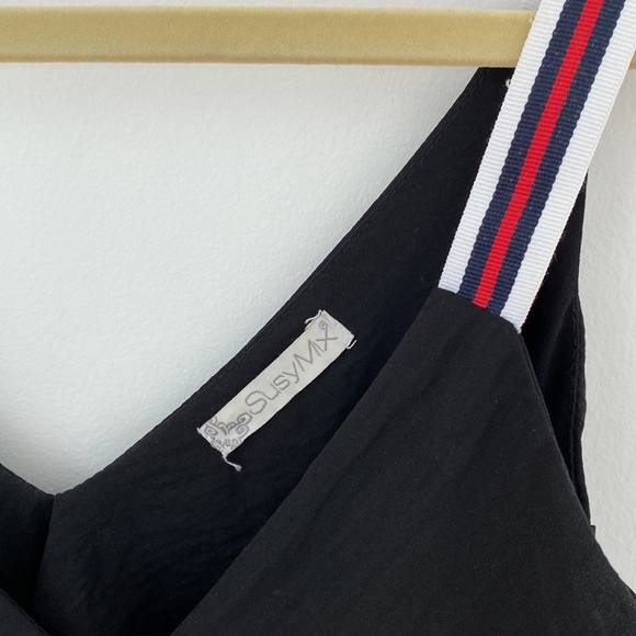 Black Blouse - Picture 3 of 3